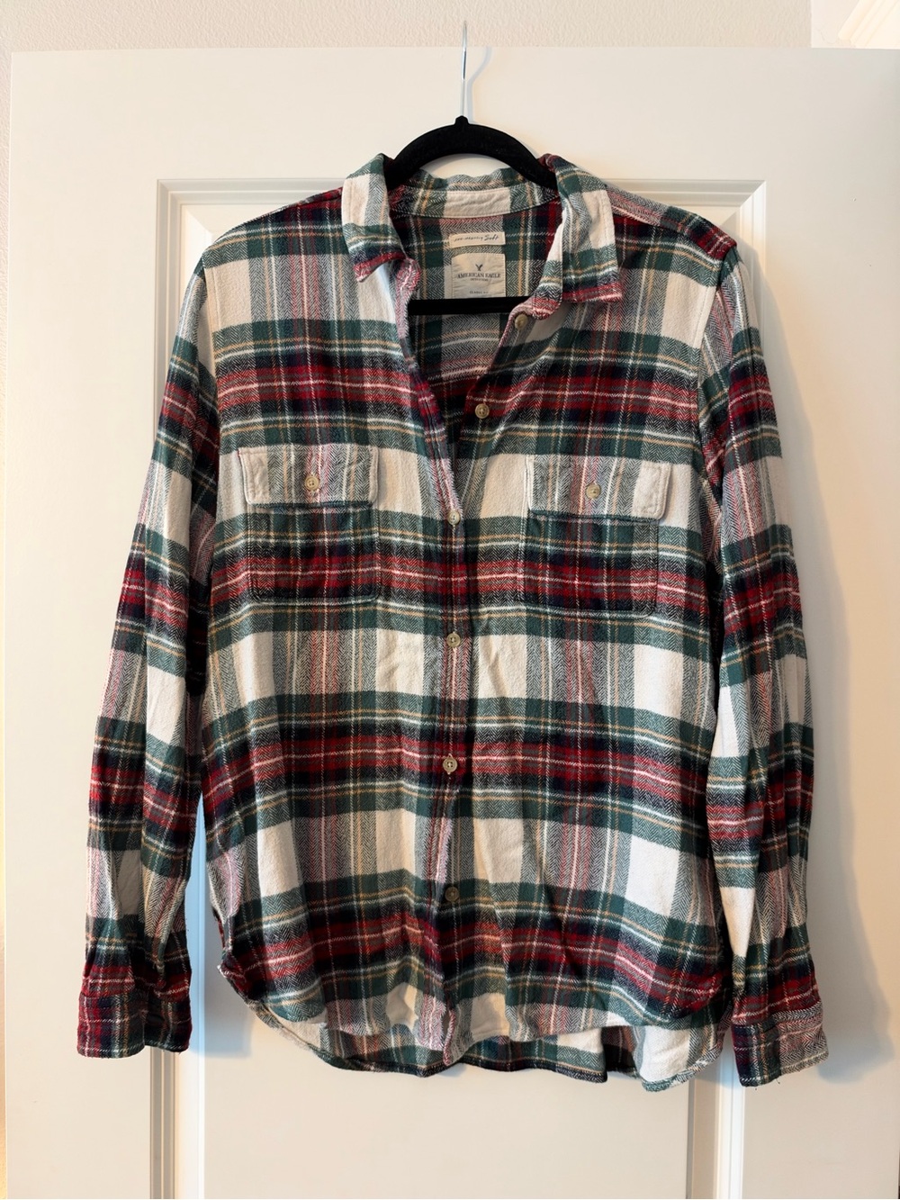 American Eagle Outfitters Plaid Button-Down Shirt in White, Red & Green